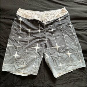 Wave Zone board shorts. Size 32/34.